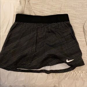 NIKE TENNIS SKIRT